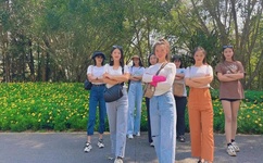 老司机趁塞车看成人片